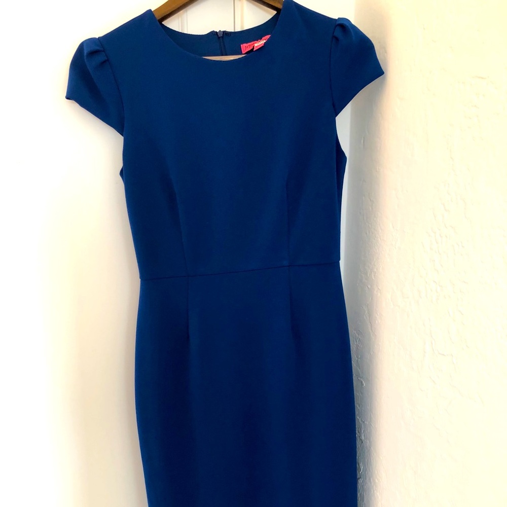 Betsey Johnson blue short sleeve dress